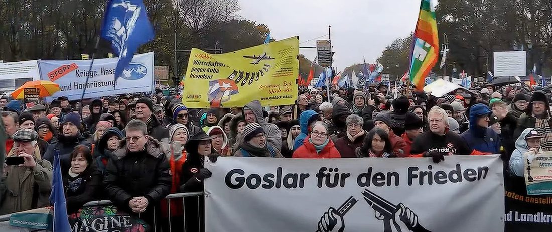 Die Friedensbewegung und die jüngeren Generationen – Von der Generationenpolarität zur Zusammenarbeit? (Ein Thesenpapier)